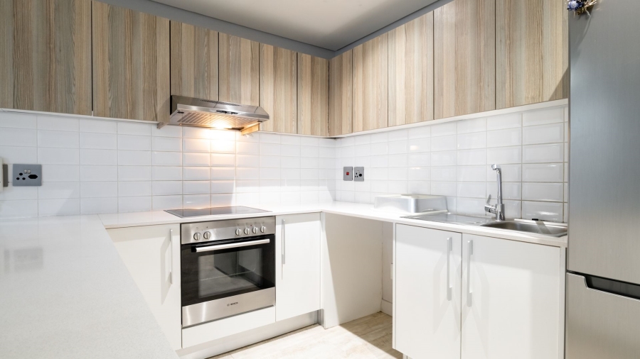 To Let 2 Bedroom Property for Rent in Green Point Western Cape